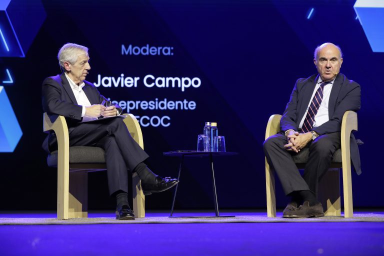 luis de guindos advierte de que el aumento de la presión fiscal frena el consumo individual en españa